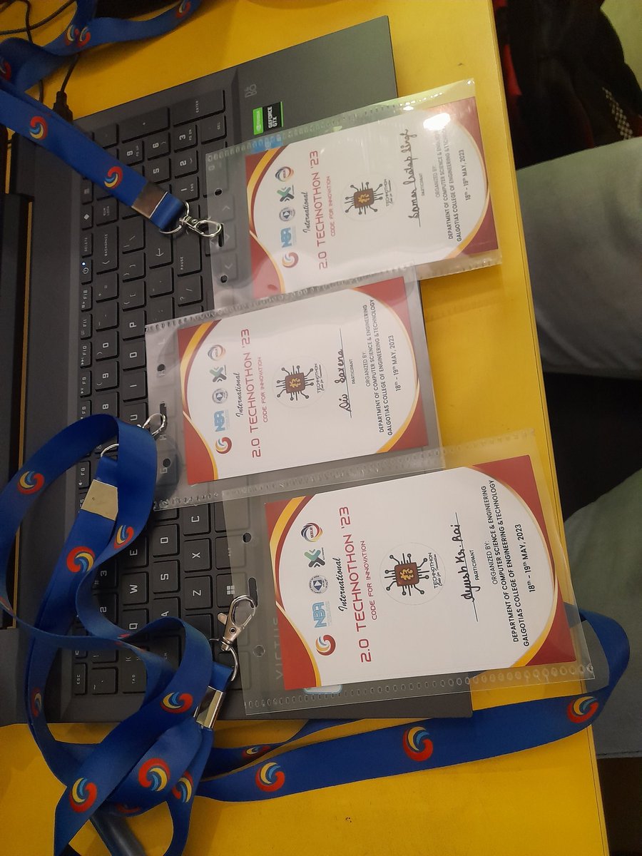 divvsaxena's tweet photo. #Hackathon Started with the presentation part with my team 
SHARK 🦈 🔥 #technothon https://t.co/oGI1MZIgBV