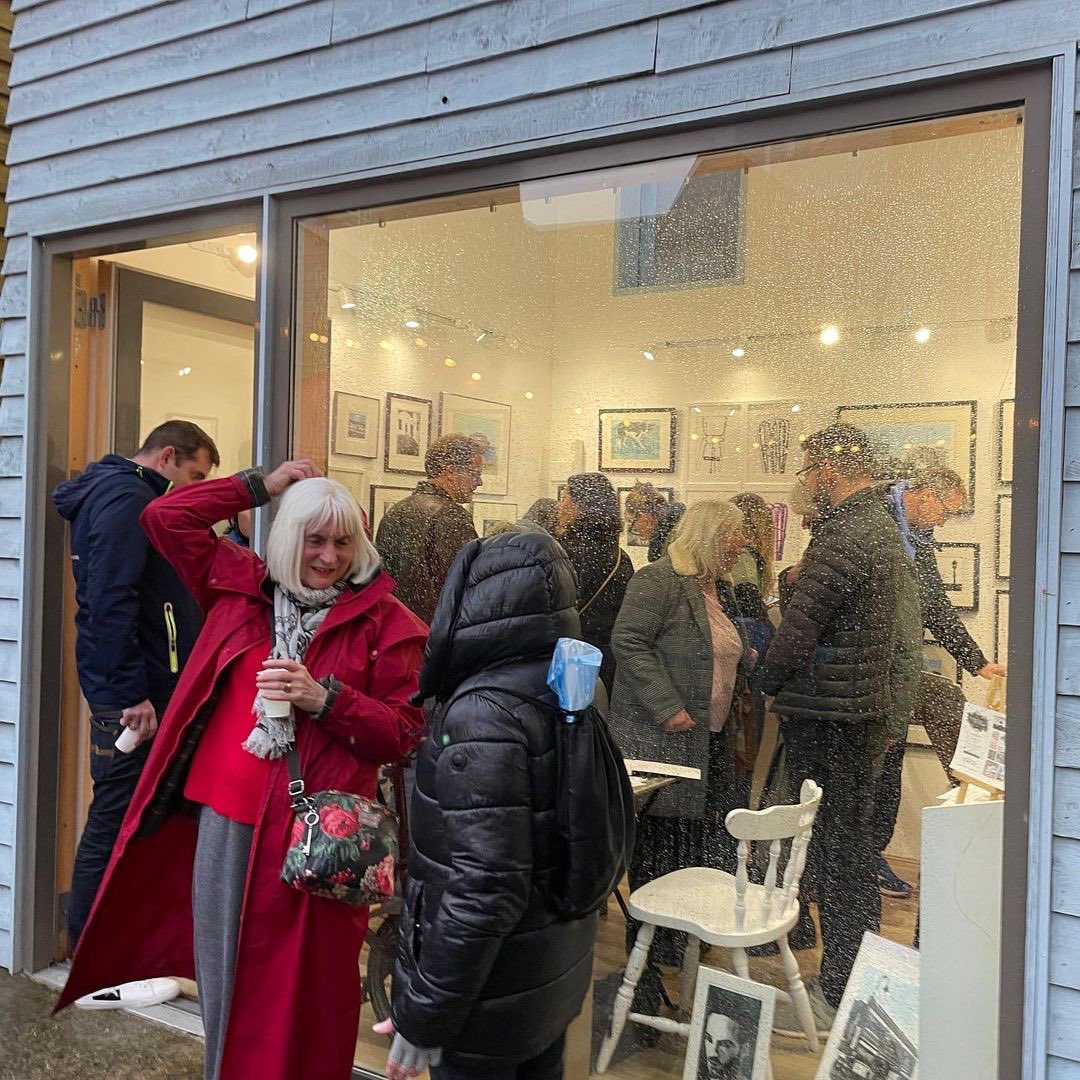 Goodbye to @citizensartcic - gallery closure and studio sale, this Friday afternoon and Saturday ONLY.

All works must go, so pop along and bag yourself a bargain.

Friday, from 1:30pm til 6pm and Saturday from midday til 6pm.

Blue House Yard, N22 7TB

#art #closingsale