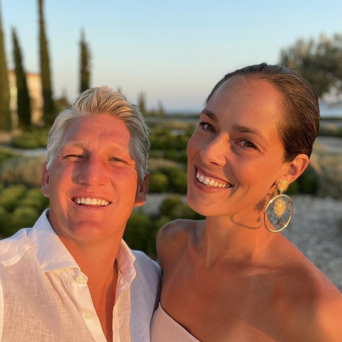 Giving our family so much joy of life, support and love. Thank you for being such a great role model and the best dad for our kids anyone could have asked for ❤️ #happyfathersday