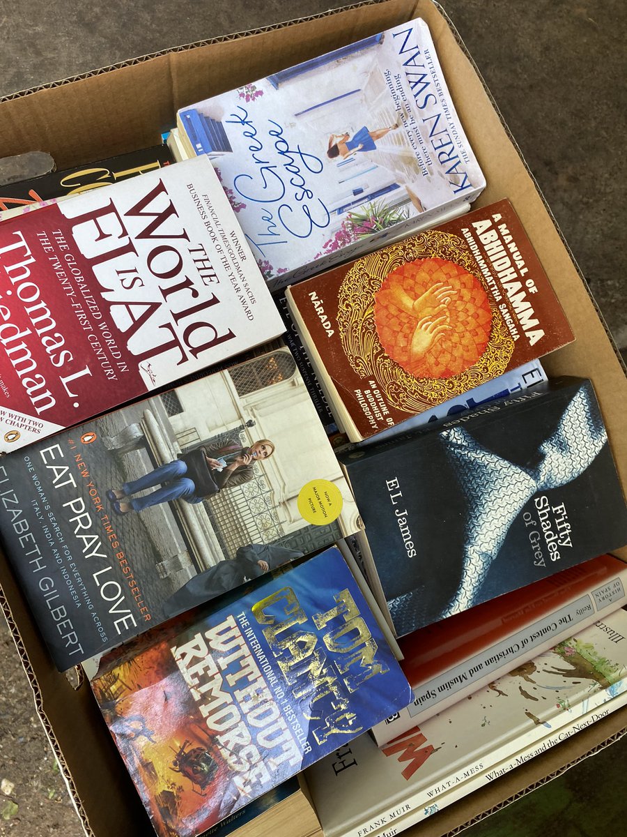 Zin in een leuk #hemelvaart #uitje?Kom vandaag naar <a href="/oudetolhuys/">Het Oude Tolhuys</a> voor #Boekenbeurs #Utrecht met een keuze uit ruim 40.000 prachtige #boeken! De opbrengst gaat naar Stichting Leergeld Utrecht <a href="/LG_Utrecht/">Leergeld Utrecht</a> .

#boekentip #dagjeuit #goededoel