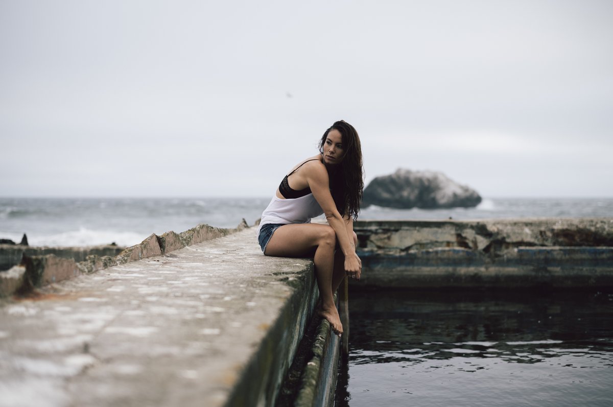 Moody wet shoot at Sutro Baths with Kendra today. No real rain in the forecast, so we just brought a camp shower. Fun BTS in my Instagram stories if you're interested: instagram.com/artchang

Shot with my new Summilux 50mm FLE 2 lens on the #Leica M11. Edited with #priime.