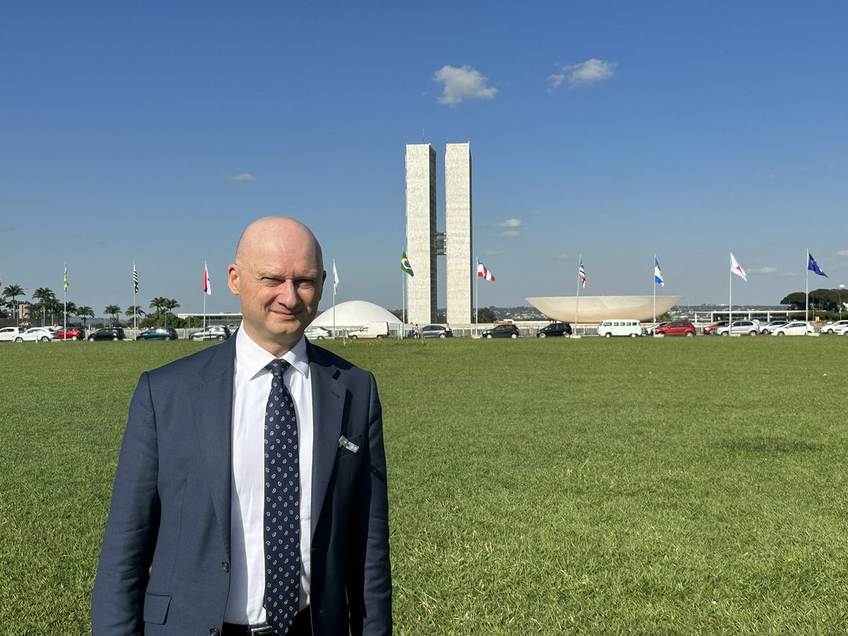 Arrived in Brasilia today, for talks on illicit financial flows from environmental crimes. If source, transit & destination countries follow the recommendations from the FATF July 2021 report, they can make a huge difference for our climate & biodiversity through the means of AML
