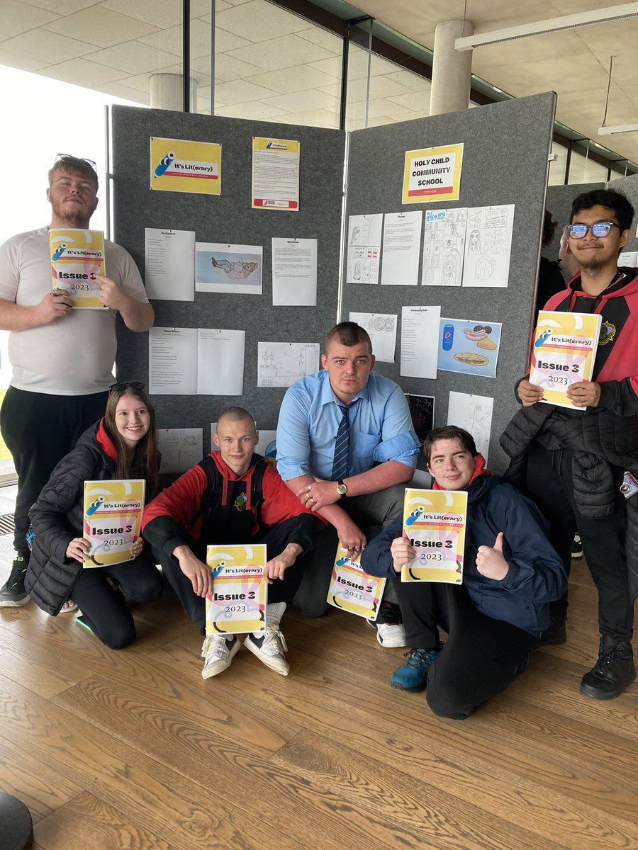 FightingWordsIE's tweet image. Check out these legendary writers 😎- all 5th year students from @HolyChildCS.

Pictured at the launch 🚀 of the It’s Lit(erary) Project at @DLR_Libraries.

Congratulations to all for a mighty achievement 🏅and thanks to our amazing partners at DLR Libraries!

#WritetoRight