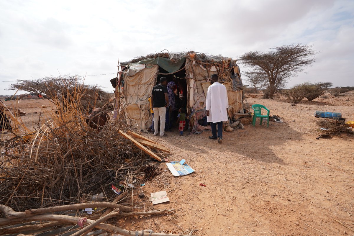 unicefsomalia's tweet photo. In Pictures: Mobile health & nutrition clinic in #Qardo.
Thanks to @USAIDSavesLives we are bringing essential health and nutrition services to communities living in rural and hard-to-reach areas. https://t.co/ZMCPUy5VjD