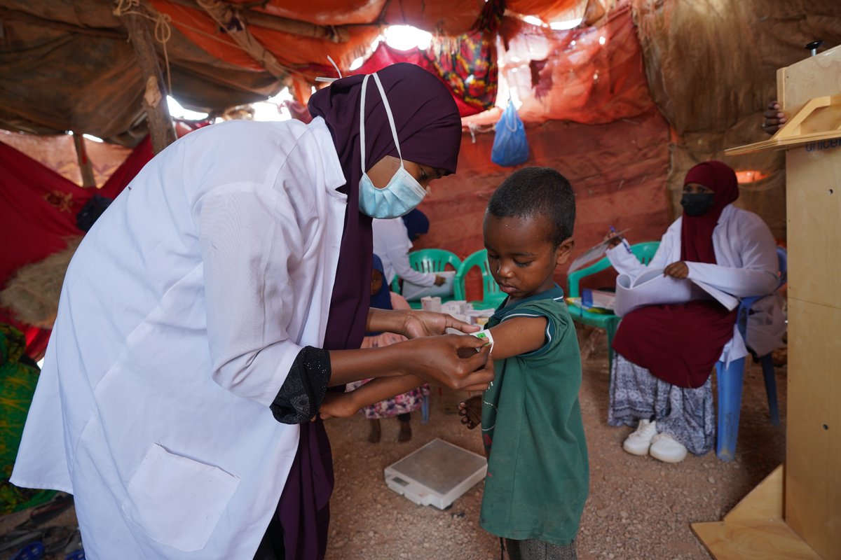 unicefsomalia's tweet photo. In Pictures: Mobile health & nutrition clinic in #Qardo.
Thanks to @USAIDSavesLives we are bringing essential health and nutrition services to communities living in rural and hard-to-reach areas. https://t.co/ZMCPUy5VjD