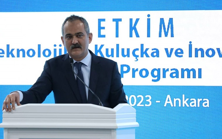 dogruegitimhab1's tweet photo. Eğitim Teknolojileri Kuluçka ve İnovasyon Merkezi "ETKİM" Hakkında https://t.co/gfnZPYwEfK 
#dogruegitim #meb #mahmutözer #inovasyon #Teknoloji #balgatcozum #balgatcozumkurs https://t.co/rqbyWMbySZ