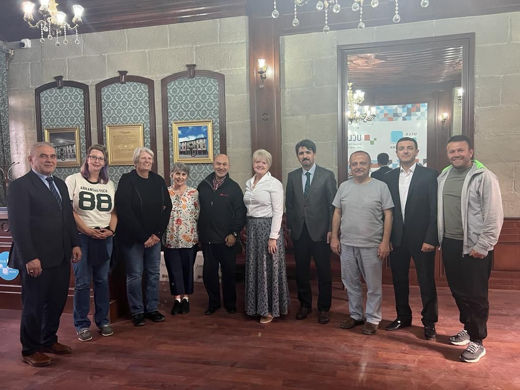 AgriCities (@agricities) on Twitter photo Agricities Merkezini ziyaret eden Arkansas Teknik Üniversitesi Rektörü Robin E. Bowen, "Agricities ile işbirliği yapmak isteriz."
President of Arkansas Tech University Dr. Robin E. Bowen: "We are committed to collaborate with Agricities"
<a href="/ArkansasTech/">Arkansas Tech</a> 
<a href="/drrbowen/">Robin E. Bowen</a> Agricities Merkezini ziyaret eden Arkansas Teknik Üniversitesi Rektörü Robin E. Bowen, "Agricities ile işbirliği yapmak isteriz."
President of Arkansas Tech University Dr. Robin E. Bowen: "We are committed to collaborate with Agricities"
<a href="/ArkansasTech/">Arkansas Tech</a> 
<a href="/drrbowen/">Robin E. Bowen</a>