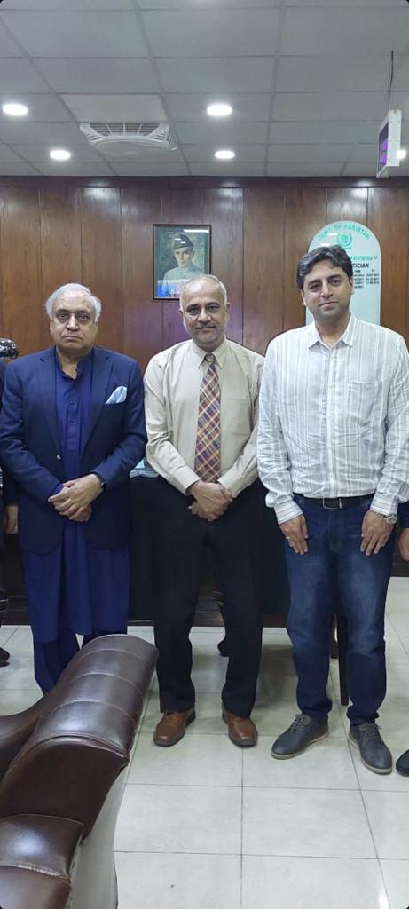 TheEngineersPAK's tweet photo. The Engineers Pakistan delegation under leadership of Engr. Ameer Zameer (Secretary General IEP) along with Chairman TEP Engr @adilaskari had meeting with Engr Zafar Chief Census Commissioner PBS. Meeting was very useful &amp; deep dialogues on population of #Karachi and its counting https://t.co/7dc55cVERG