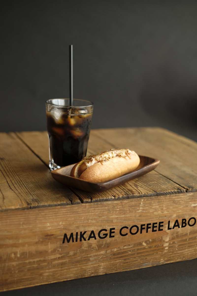 MICOBO_'s tweet photo. ミカゲコーヒーラボのアイスコーヒー。
ホットドックや、コーヒーのためのワッフルと一緒に、お楽しみください。 https://t.co/PifD8biVKX