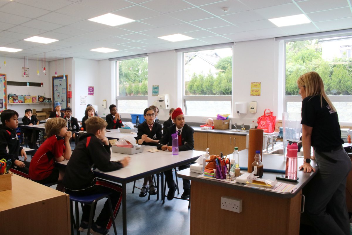 NottsHighIJS's tweet photo. Yesterday Year 5 &amp; 6 enjoyed a STEAM day! We welcomed guests from @stwater and @WaterAidUK, as well as guests from our current parent community who gave insight into the world of dermatology and law. #SoMuchMore #SoMuchSTEM https://t.co/OoUQ8Toaxg