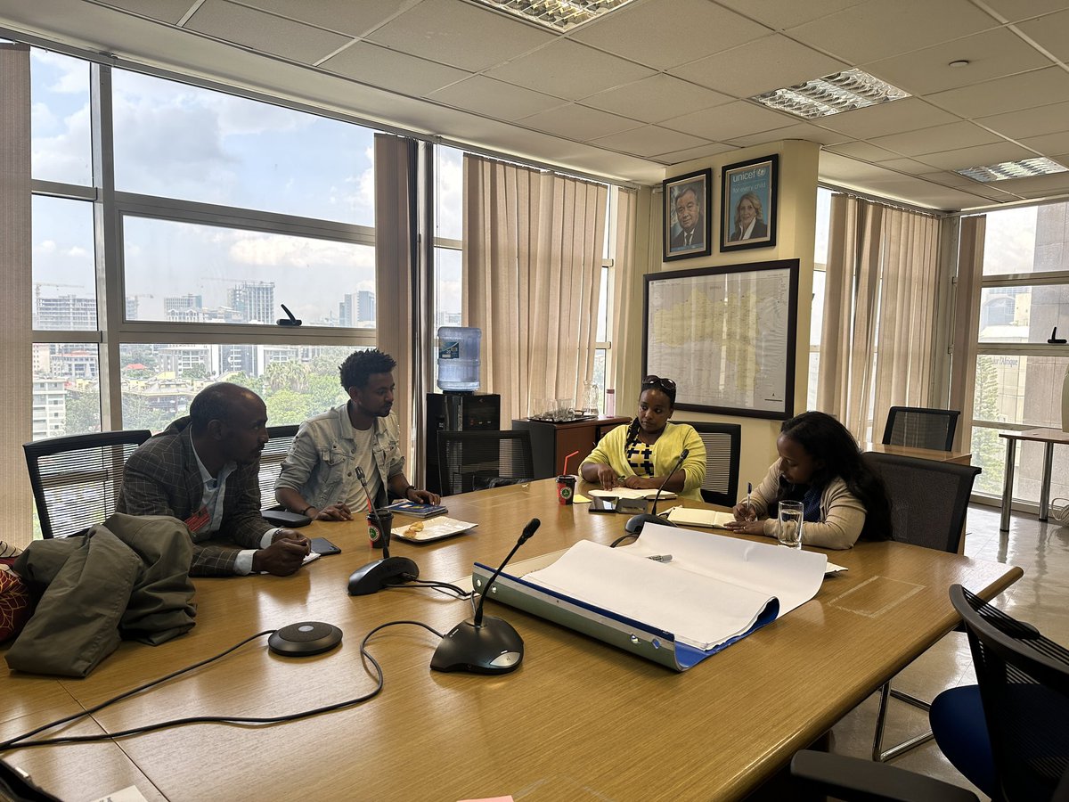 carolbarebo's tweet photo. Yesterday i met with an excellent group of young people and representatives of several Youth Organisations in #Ethiopia to share a bit about @UReportGlobal and get their ideas of what this would like for their context. Great ideas shared &amp; looking forward to more conversations. https://t.co/j4v3tNdjoI
