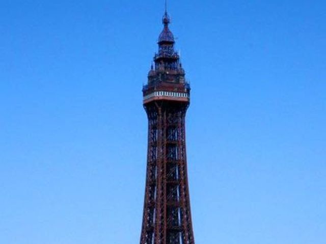 Blackpool Summer Break - mailchi.mp/hattonstravel.…