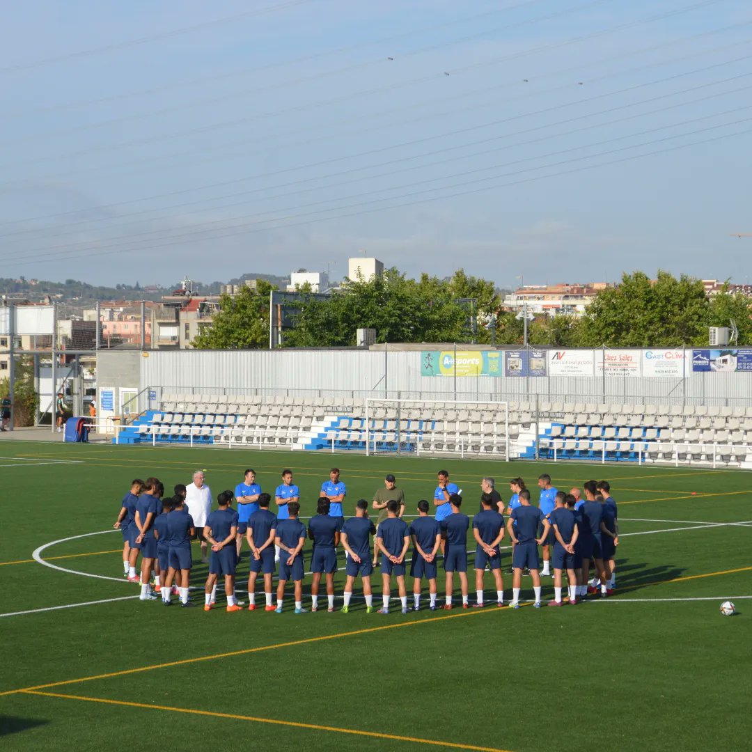 vmorales97's tweet photo. Tanquem una temporada més. Ens hagués agradat a tot l'equip seguir competint a dia d'avui, però així és el futbol. Reconeixement per tots aquells equips que han estat millor que nosaltres. Ràbia, sí, però també orgull per tot el camí recorregut durant aquests 10 mesos on... (1/2) https://t.co/0C57gGqcup
