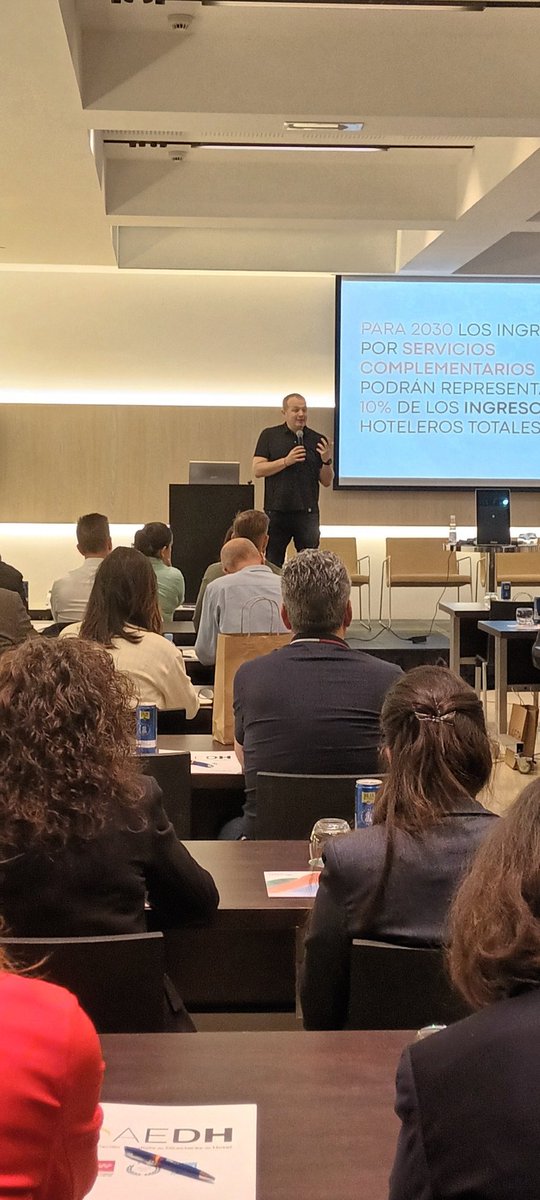 Directores de Hotel #TurismoSomosTodos #50AEDH tweet media