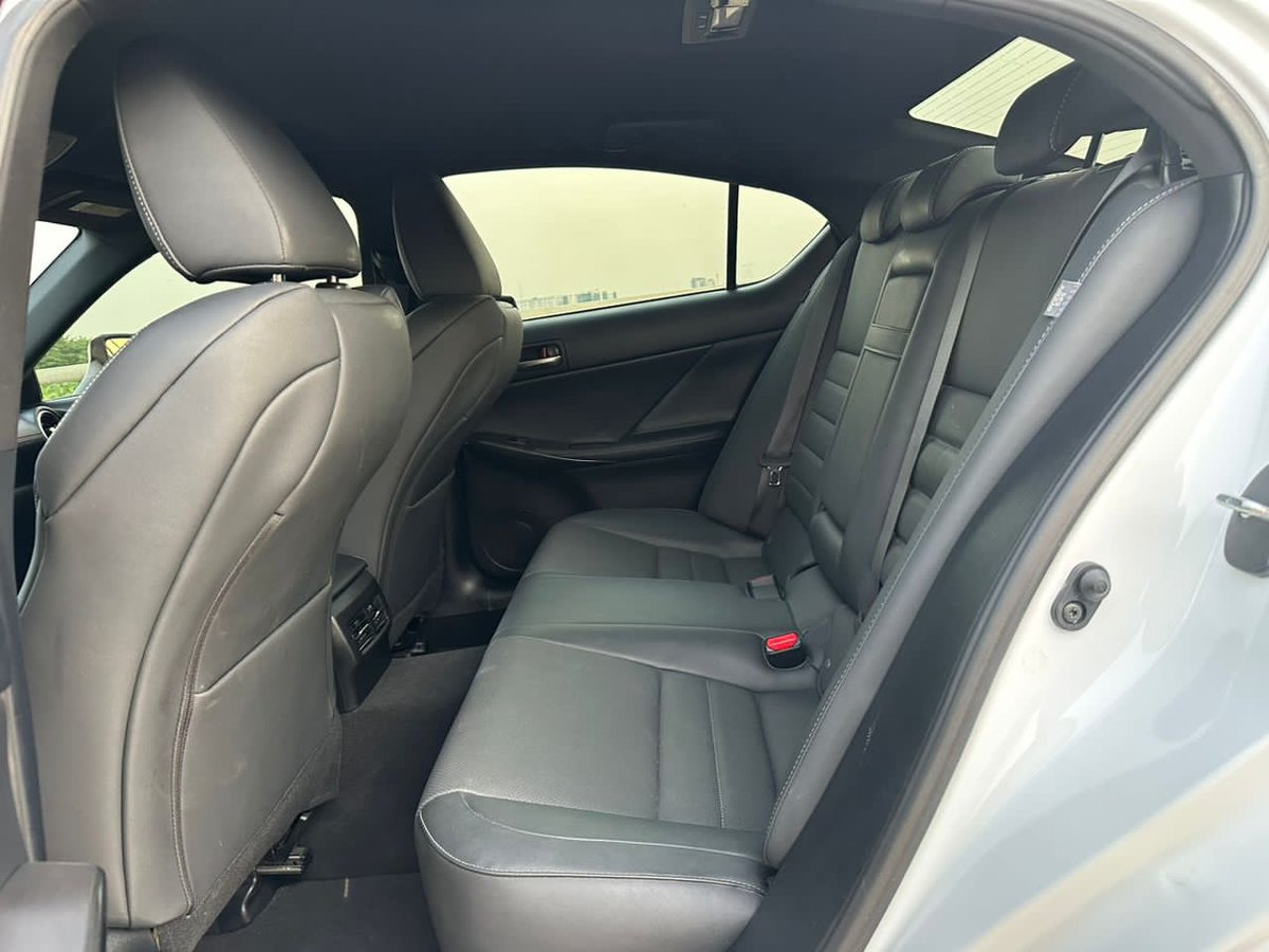 EFDCARS's tweet photo. Toks 2021 Lexus IS350 F-sport with full duty paid. N55m!

+2349054812148 WhatsApp 

@EFD_Autos Abuja 

Nationwide delivery 

Pls Kindly follow our Fb &amp; IG page 👇

Facebook: https://t.co/SV0L5WL9Nl

Instagram: https://t.co/y70ZkKnTNb https://t.co/CHheBnIntU