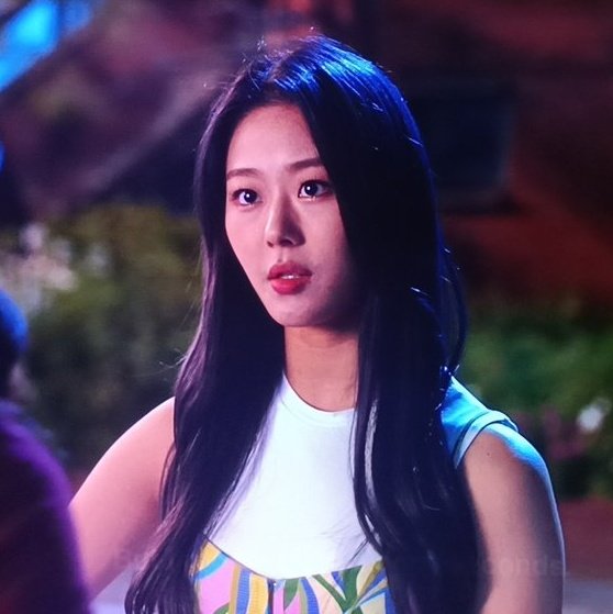 CherryBulletInt's tweet photo. Cherry Bullet's CHAERIN on 'To All The Boys' Spin-off 'XO,Kitty' Ep.5 as Lulu 

🍒 https://t.co/w13qgmjJlc

#CherryBullet #체리블렛 #박채린 #CHAERIN #XOKitty #엑스오키티 #LULU https://t.co/iLTa7GTpdL