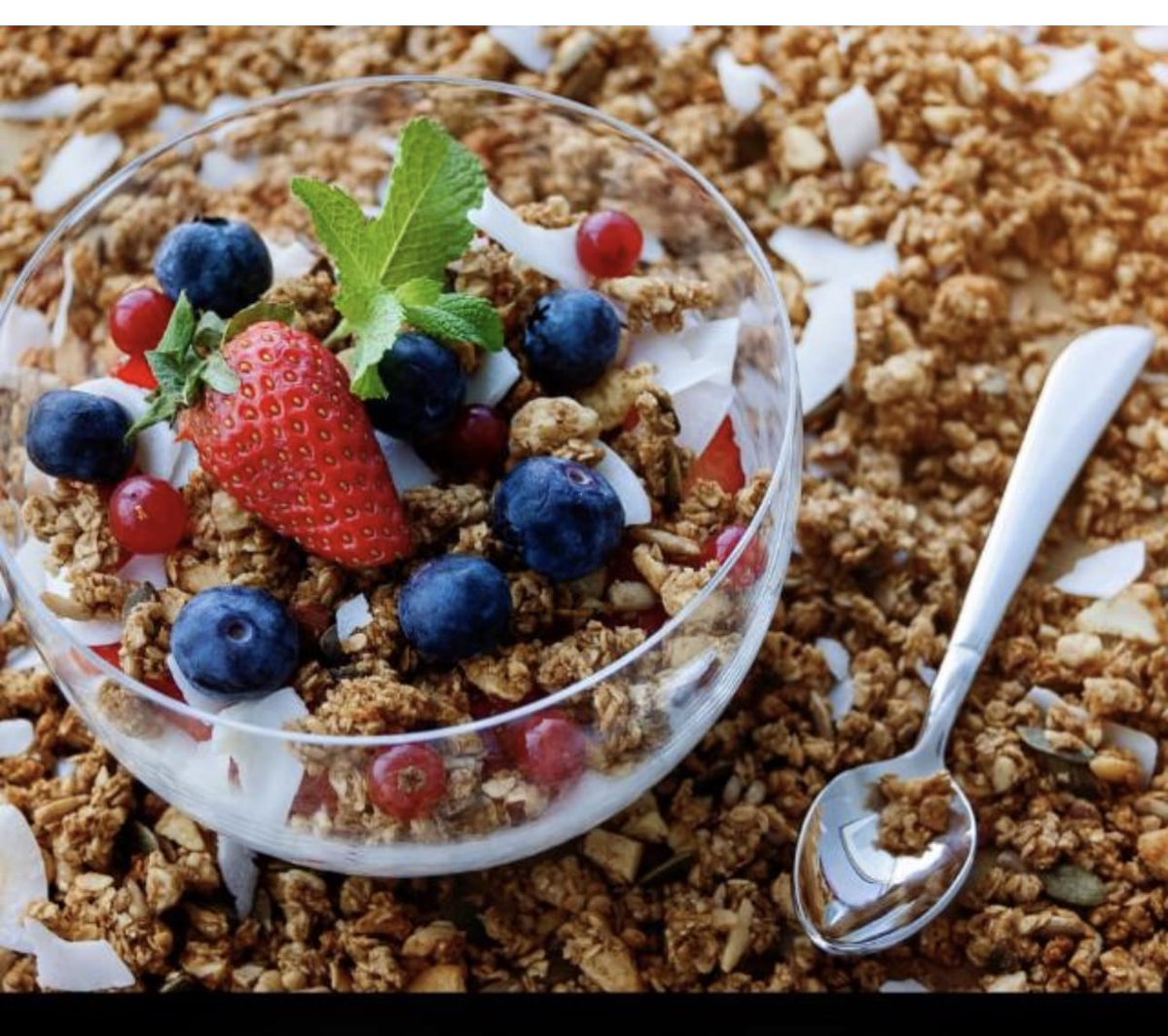 IsokoKenya's tweet photo. #BusinessFeature-Emma Ngacha of #Gogolas Homemade Granola is an #iSOKO vendor, featuring her selection of homemade granola. Based in #Mombasa, Gogola is creating a positive impact for the wellbeing of Kenyans countrywide. Visit https://t.co/BDornf5Laz for more!

@KncciMombasa https://t.co/ZTDB27lOPx
