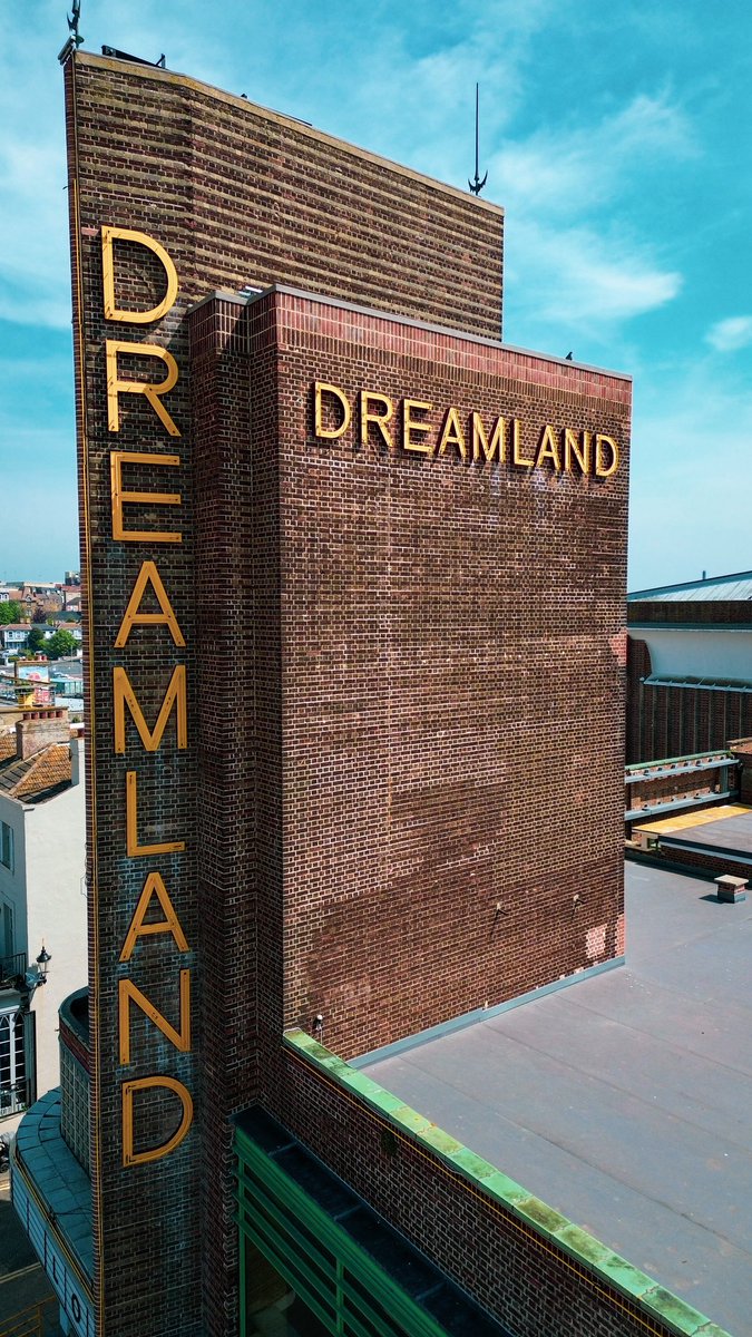 Dreamland Margate 📸📸
.
#thanet #kent #dreamlandmargate #margate #thephotohour #Dreamland #explore #drone #djimini3 #photography #bbcsoutheast #kentonline