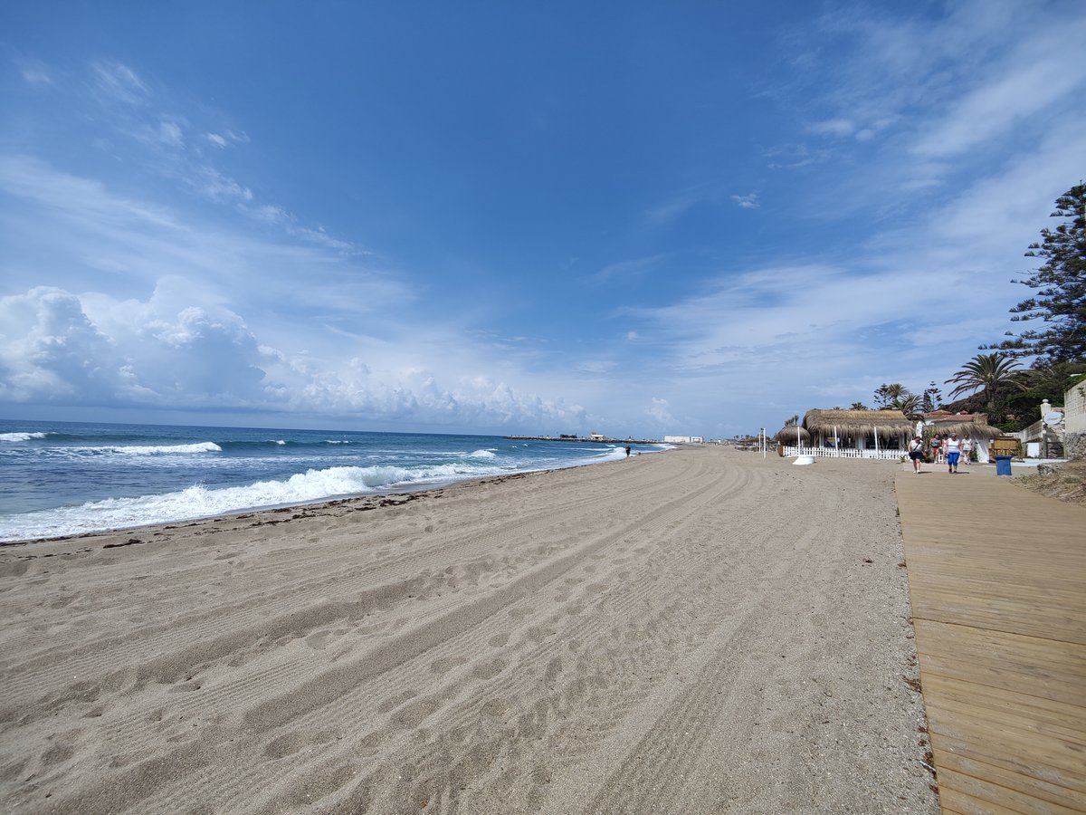 wealthelf's tweet photo. 6 mile beach front wander done.
Numbers time pre @hedgeye #thecall
Then #RiskRanges, #MacroShow followed by some #observation
Maybe a couple of cocktails thrown in there. 'When in Marbs, enjoy the carbs', etc etc.
#HolidaysForGrinders https://t.co/afC54ZEQhA