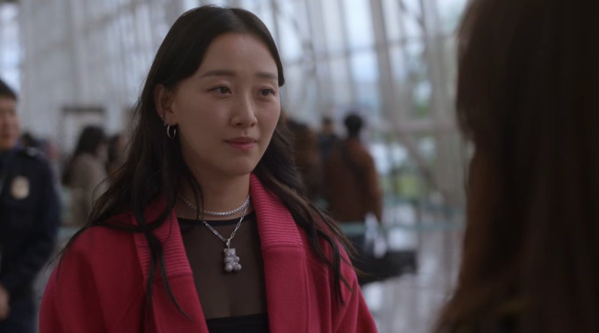 scenophile's tweet image. i can&apos;t believe they gave us an airport scene for EVERY SINGLE love interest

#XOKitty #XOKittyEp10