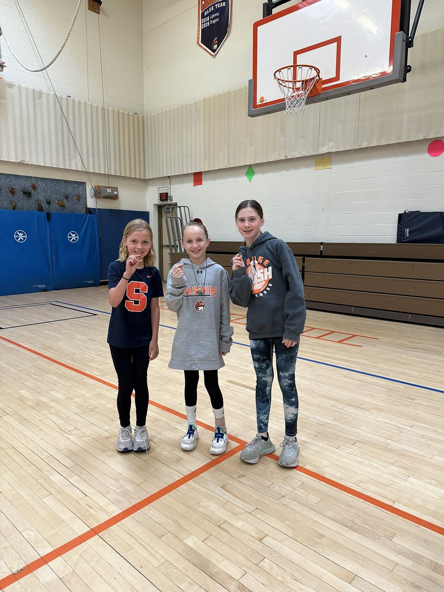 Our last Fun Run of the school year! That went fast! Smiley face/Mustang Mile! Great job to all of our runners! Thank you parents for bringing your children to school early! We appreciate the support!
🥇 Gabby
🥈 Riley
🥉 Anna