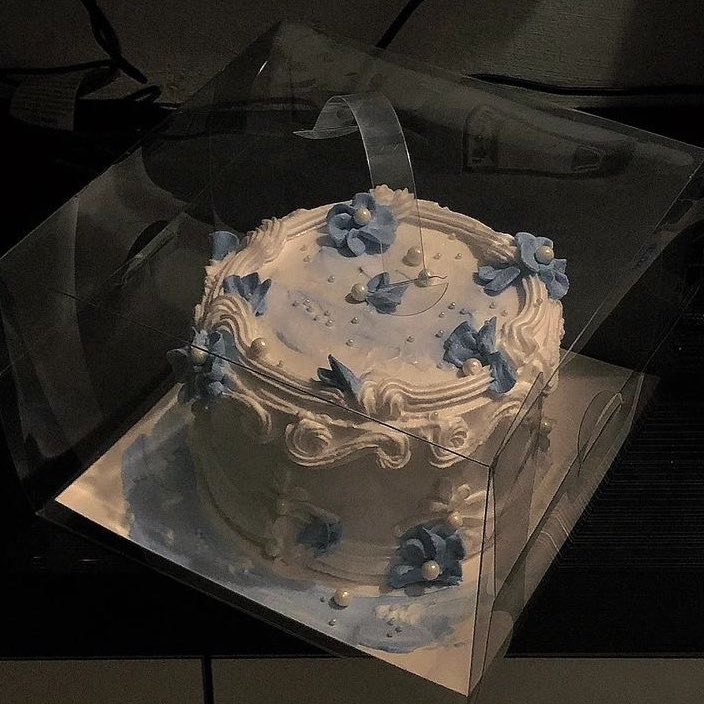 ˚☁️｡⋆ zoe's mini bday giveaway 🧁

𓆩♡𓆪 2 winners of sealed enhypen dark blood weverse album version 
𓆩♡𓆪 5 winners of ₱10 gcash 

mechanics:
~ mbf me, like &amp; rt this twt
~ reply a bday greeting &amp; tag moots !

ends: may 25, 8 pm 🧚🏼‍♀️