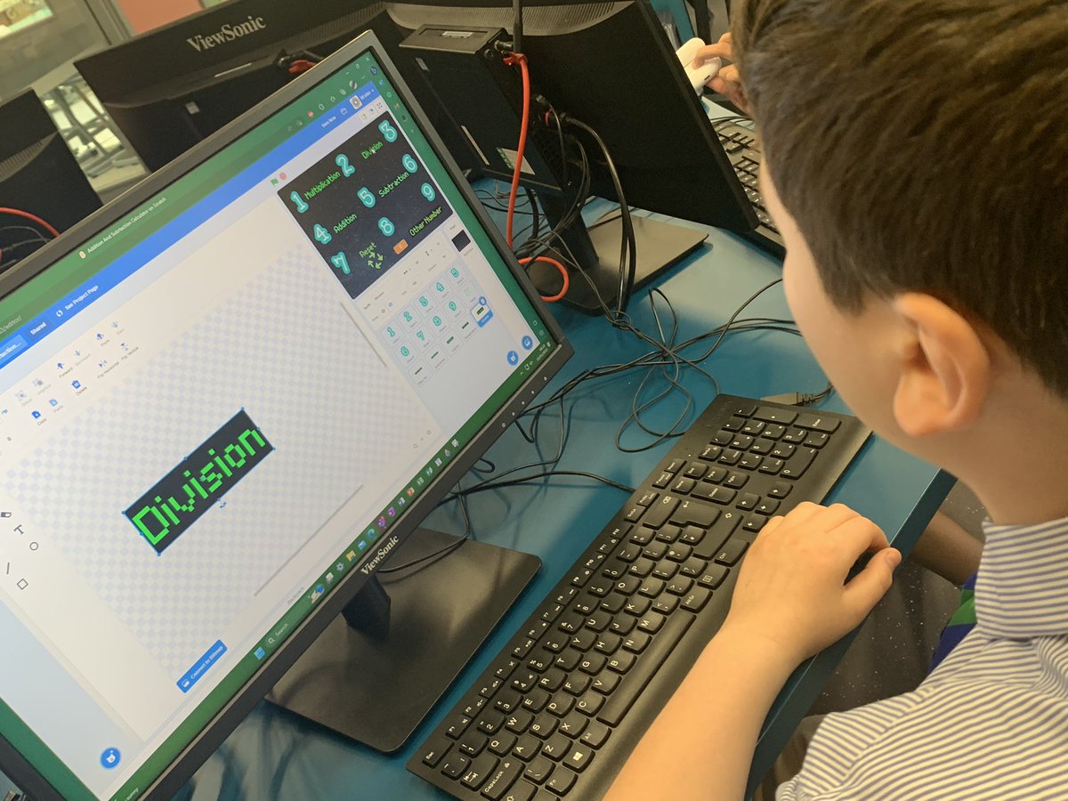 MaidaValeComp's tweet photo. Year 7M having so much fun making a calculator in #scratch using selection blocks abd variables. #MVS #MvScomputing https://t.co/1POOn3jDmf