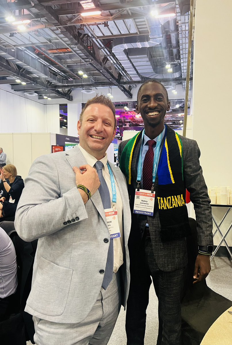 AdvisoryExtent's tweet photo. Day 2 at the @INTA Annual Meeting in Singapore.
Our Partners @JjNabiry and @OdingaJeremiah continue to engage with IP professionals from around the world, exchanging knowledge and forging lasting connections.
#INTA2023
#GlobalIPCommunity
#IPPractitioners
#IPTanzania https://t.co/533gjNqIhY