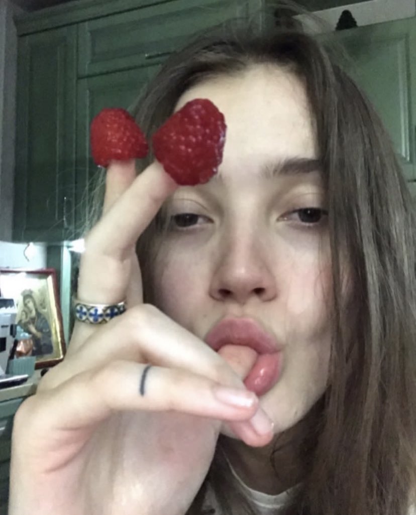 меня можно подкупить малиной и томатным соком рич