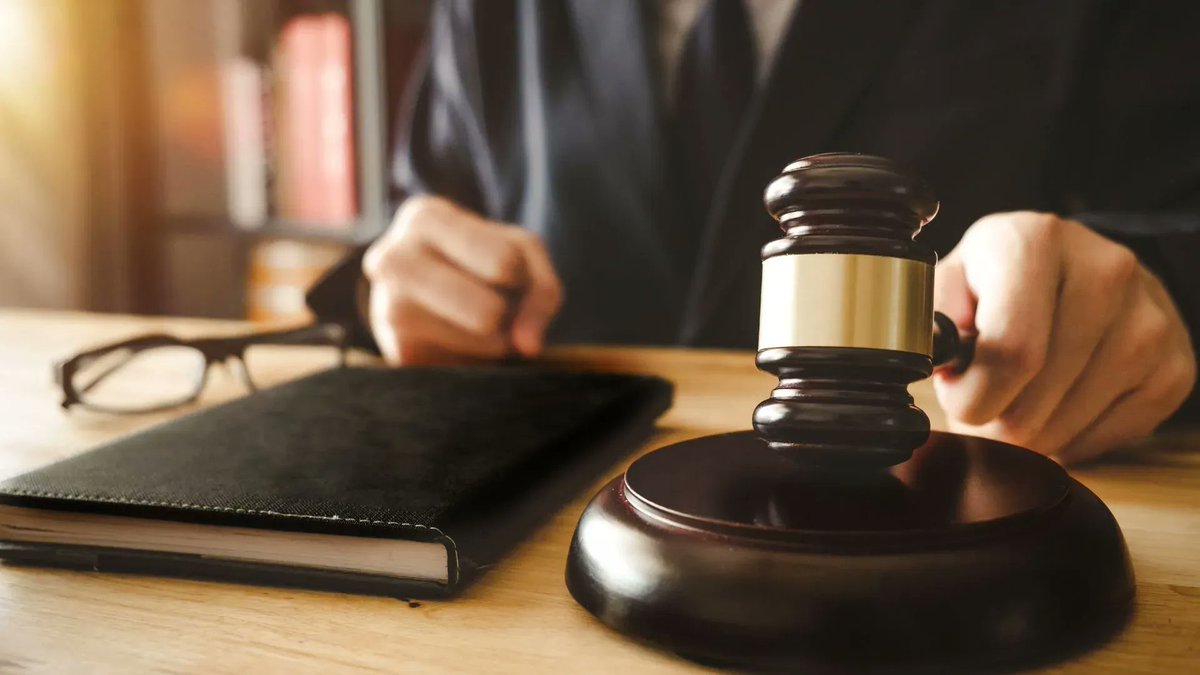 Penguin Random House - with PEN America, authors and parents - sues Florida school district over book bans.

Reead here: buff.ly/4328Vpb