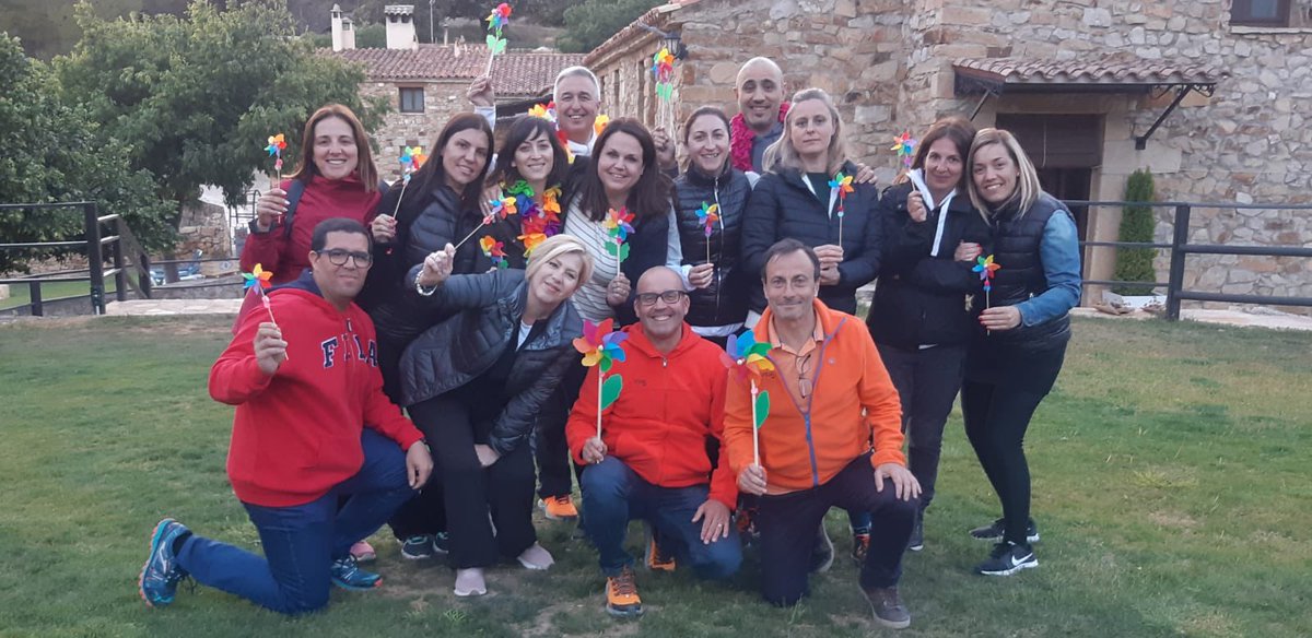 👏👏👏 Espectacular trabajo el que han realizado las 12 personas de Consum en el  3 LeaderWork de Vital centrado en el liderazgo de equipos. 

💊💊 Han creado una emoción colectiva sana e impactante que les ha hecho disfrutar, aprender y evolucionar. 

Bravo #FunnyGardeners🧨