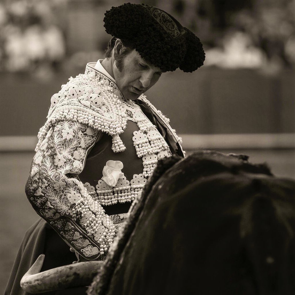 toreocaro's tweet photo. Contando los minutos para volver a ver el toreo... https://t.co/5vL3oZF9O6