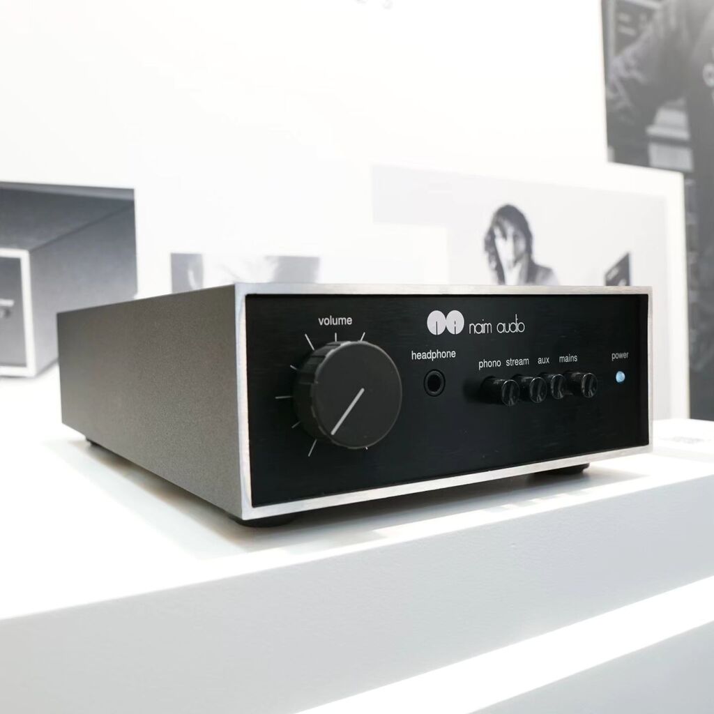 First pic from #highendmunich2023 - the Nait 50, a nostalgic amp released for the 50th anniversary of <a href="/naimaudio/">Naim Audio</a>. Only 1973 units will be made - of course. More on <a href="/hifi/">Reese</a>.nl
.
.
.
#HEM2023 #hifi #britishdesign #amplifier #audio