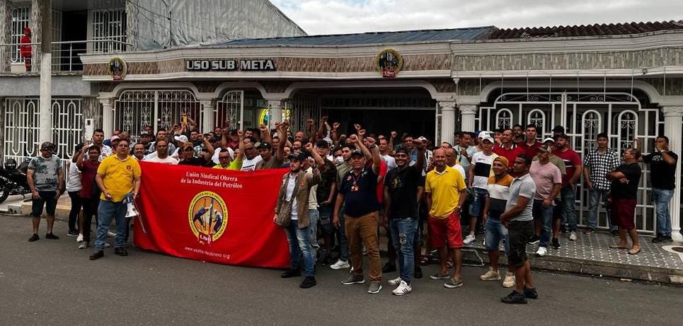 USO se laza a la movilizaciones laborales en campos petroleros y refinacion,en vista que Ecopetrol no da solución al pliego. 38 dias de conversacion,10 trabajadores directos y 44.500 contratistas y ni un punto acordado,Si no hay soluccion no hay produccion en Ecopetrol. Viva paro