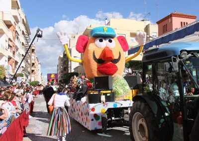Hoy de 10 a 17 concentración en las inmediaciones de la antigua estación.

Y esta tarde a partir de las 17h, Cabalgata de Carrozas con Batalla de Flores.

yecla.es/cabalgata-de-c….