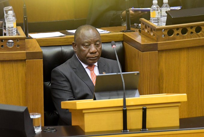 KingMayeks's tweet image. #SenzoMeyiwatrial get to the point phela....we have loadsheding coming yerr...