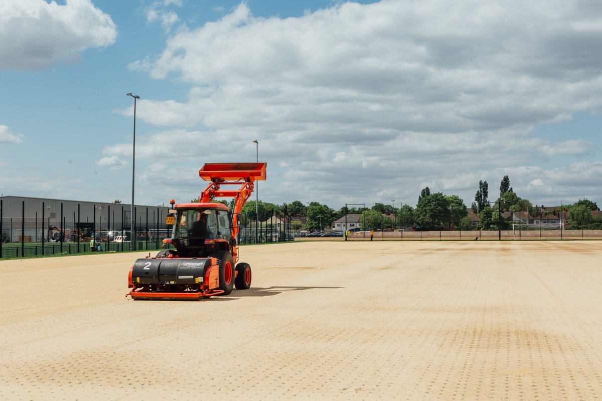 End-of-season renovations are in full swing with sand spreading and deep tine aeration at @WestHam Academy 

#sports #renovations #academy