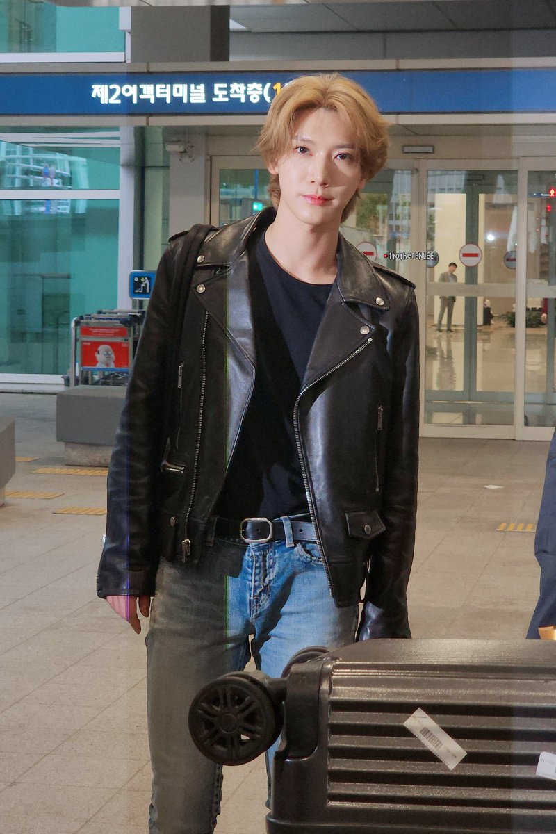 qintenlee10's tweet photo. โอ้ยยยยยเตนล์หล่อสุบๆๆๆ น้องถึงเกาหรีแร้วววว ฮื่อๆๆๆๆๆๆๆๆๆ ดีงามมากกก อย่าลืมพักผ่อนเยอะๆน้าาาา

#SaintLaurentxTEN https://t.co/DE9c3399fi