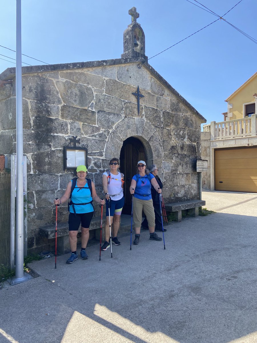 StephJJS's tweet image. Approaching halfway on our Camino challenge, with a brilliant group of @selfhelpafrica supporters from the UK &amp;amp; Ireland 

If you’d like to spur us on, to get to 100km: justgiving.com/fundraising/st…