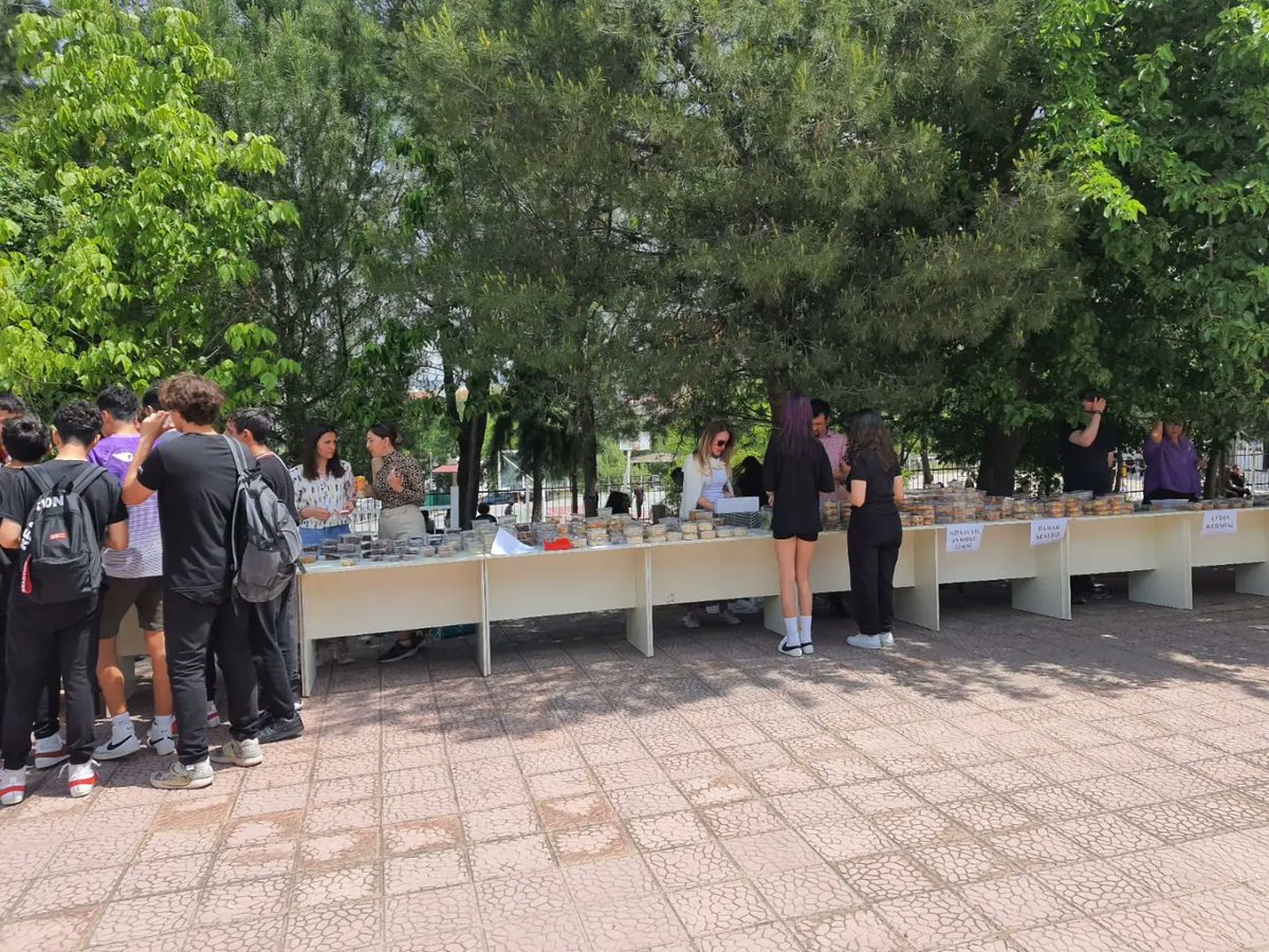 Gaziemir Mem (@gaziemir_mem) on Twitter photo ÇEDES (Çevreme Duyarlıyım Değerlerime Sahip Çıkıyorum) Projesi kapsamında Gazi Umurbey OO. ve Kipa 10. Yıl AL.kermes düzenleyerek elde edilen geliri proje kapsamında belirlenen kardeş okullarına bağışladılar. <a href="/izmir_ilmem/">İzmir İl Milli Eğitim Müdürlüğü</a> <a href="/meb_dinogretimi/">MEB Din Öğretimi Genel Müdürlüğü</a> <a href="/MucahitYentur/">Murat Mücahit Yentür</a> <a href="/OGNDERSE/">OGÜN DERSE</a> <a href="/cedesturkiye/">cedesturkiye</a> ÇEDES (Çevreme Duyarlıyım Değerlerime Sahip Çıkıyorum) Projesi kapsamında Gazi Umurbey OO. ve Kipa 10. Yıl AL.kermes düzenleyerek elde edilen geliri proje kapsamında belirlenen kardeş okullarına bağışladılar. <a href="/izmir_ilmem/">İzmir İl Milli Eğitim Müdürlüğü</a> <a href="/meb_dinogretimi/">MEB Din Öğretimi Genel Müdürlüğü</a> <a href="/MucahitYentur/">Murat Mücahit Yentür</a> <a href="/OGNDERSE/">OGÜN DERSE</a> <a href="/cedesturkiye/">cedesturkiye</a>
