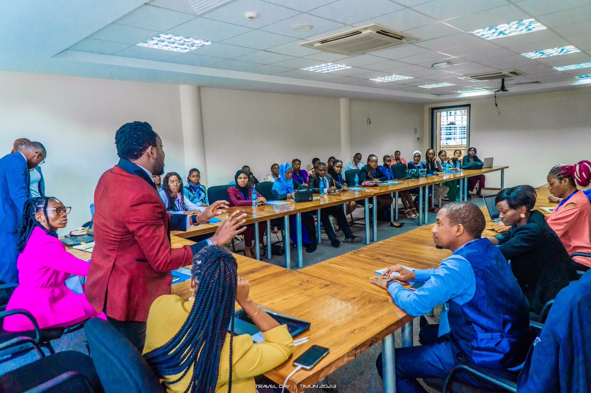 YUNA_Tanzania's tweet image. We are vibrant youth and are at work discussing solutions to global problems!

Meet our delegates in the Caucus session cooking Resolutions that will solve global problems.

#yunatz. #timun23