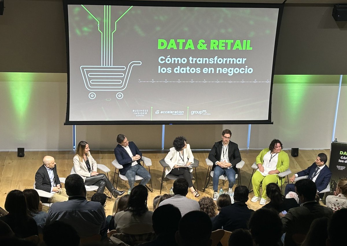 mkdirecto's tweet photo. Hoy arrancamos el día escuchando a grandes profesionales del sector como Ana Fleba de @Unilever que hablarán del #dataretail 💪🏽 Gracias a @GroupM_Espana por contar siempre con nosotros. https://t.co/b3enJNSi4s
