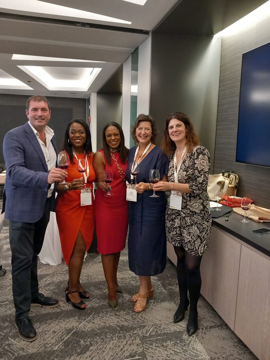 Fantástica experiencia en #SpainsGreatMatch, #Chicago. 🍷

Dando a conocer nuestro #terruño, nuestros #rosados y la autenticidad y frescura de nuestras #Garnachas🍇 a profesionales y foodies estadounidenses.🇺🇸 

CC <a href="/ladamasurena/">April Cullom</a> <a href="/SpainFoodWineUS/">Foods & Wines From Spain US</a>   <a href="/RegineTRousseau/">Regine Rousseau</a> <a href="/Vinos_ICEX/">Vinos de España</a>