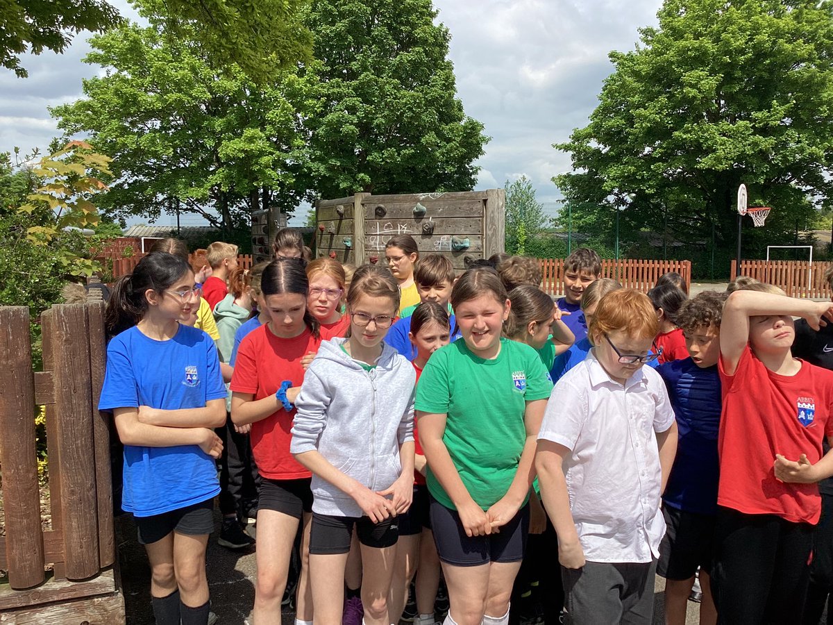 We had a wonderful time yesterday when Damon Fox and Clarence came in from NTFC. It was great to support Damon in his ‘Covering the distance’ challenge.
<a href="/fox_damon/">Damon Fox</a> <a href="/ntfc/">Northampton Town</a> <a href="/DRETsport/">DRET Sport</a> <a href="/Dret_Enrichment/">DRET Enrichment</a>