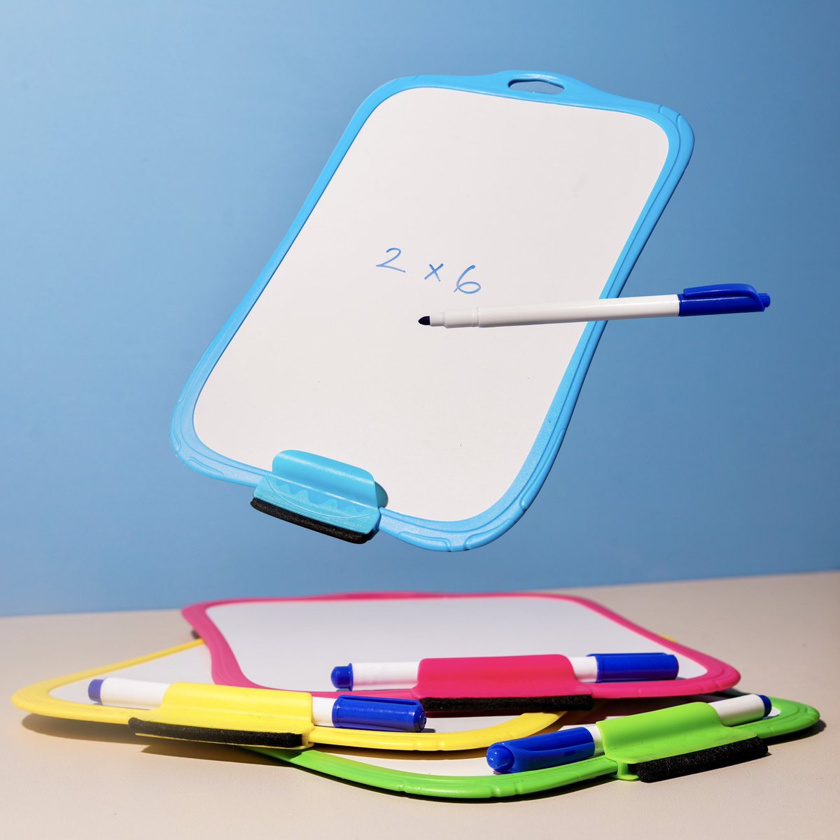 SnopakeBrands's tweet photo. Snopake Brands Double-Sided White Board with Pen & Eraser is the perfect tool to make quick notes on, have a mathematics session with your kids or simply hang on your fridge for the weeks shopping list π
#lovestationerylovesnopake
#snopake #swordfish #platignum #snopakebrands https://t.co/yW6U6ywcZp