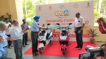 PU_PondyUni photo