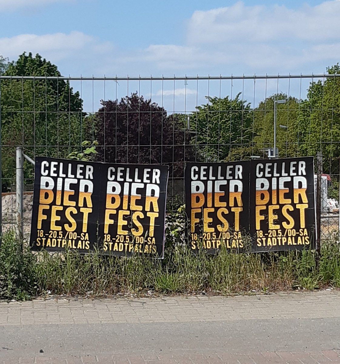 In Celle ist heute #Bierfest.
BIERFEST!
BIIIEEERRRFFEEEESSSSTTT! 
AHHHHHH!
Argh!
#Schlefaz