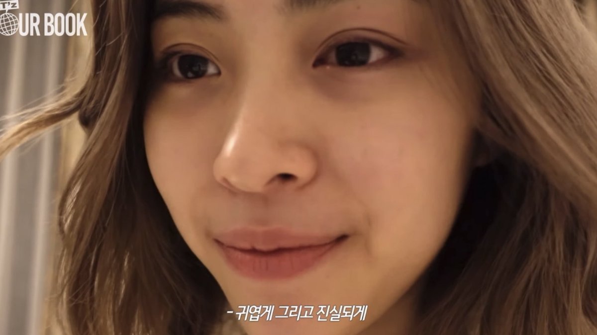 ryujinmoments's tweet photo. she’s so pretty https://t.co/wzn8ebYkgH