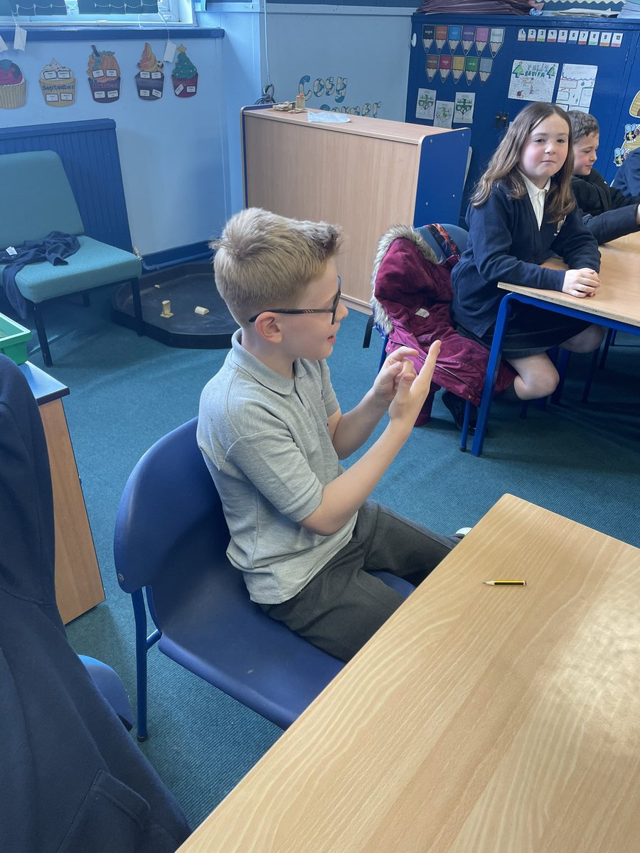 P5 are being so patient today! Miss Harrower has absolutely no voice so we decided to learn some sign language! We now know the alphabet and can say our names!🤩👍🏻