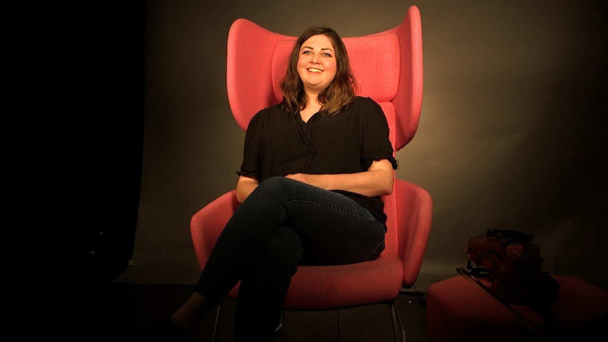 LLCatEdinburgh (@llcatedinburgh) on Twitter photo What’s Lori Watson’s favourite thing to lecture on? And who does she most admire in her field? We’re awfy proud that our amazing lecturer in Scottish Ethnology is the first <a href="/EdinburghUni/">The University of Edinburgh</a> #InTheHotSeat guest. She even gets her fiddle out! Coming this autumn...
Pics > Lisa Marley What’s Lori Watson’s favourite thing to lecture on? And who does she most admire in her field? We’re awfy proud that our amazing lecturer in Scottish Ethnology is the first <a href="/EdinburghUni/">The University of Edinburgh</a> #InTheHotSeat guest. She even gets her fiddle out! Coming this autumn...
Pics > Lisa Marley